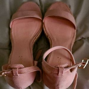 Shoedazzle Blush pink platform sandals